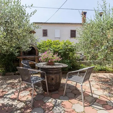 Edi Apartment Funtana