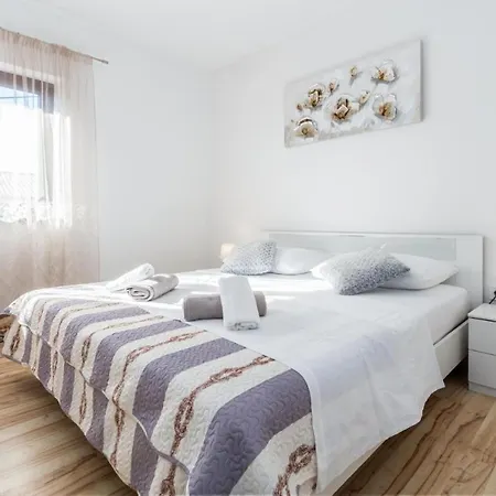 Apartment Edi