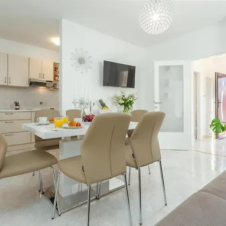 Edi Apartment