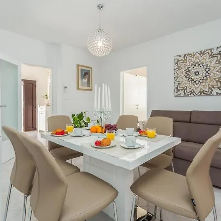 Edi Apartment *